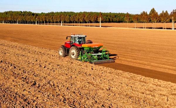 农业农村部：预计今年“三秋”期间小麦机播率超93%